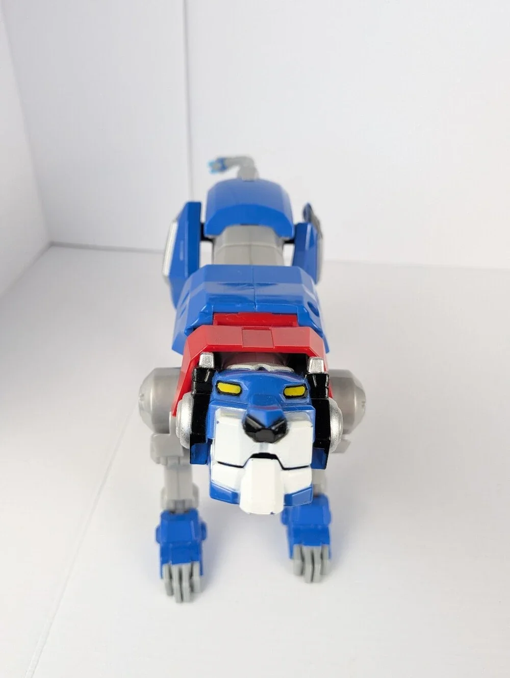 Playmates Toys Voltron Legendary Defender Blue Lion Action Figure